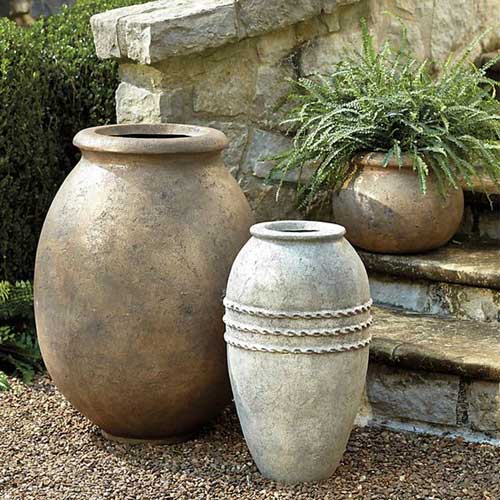 Empty Containers & Hanging Baskets