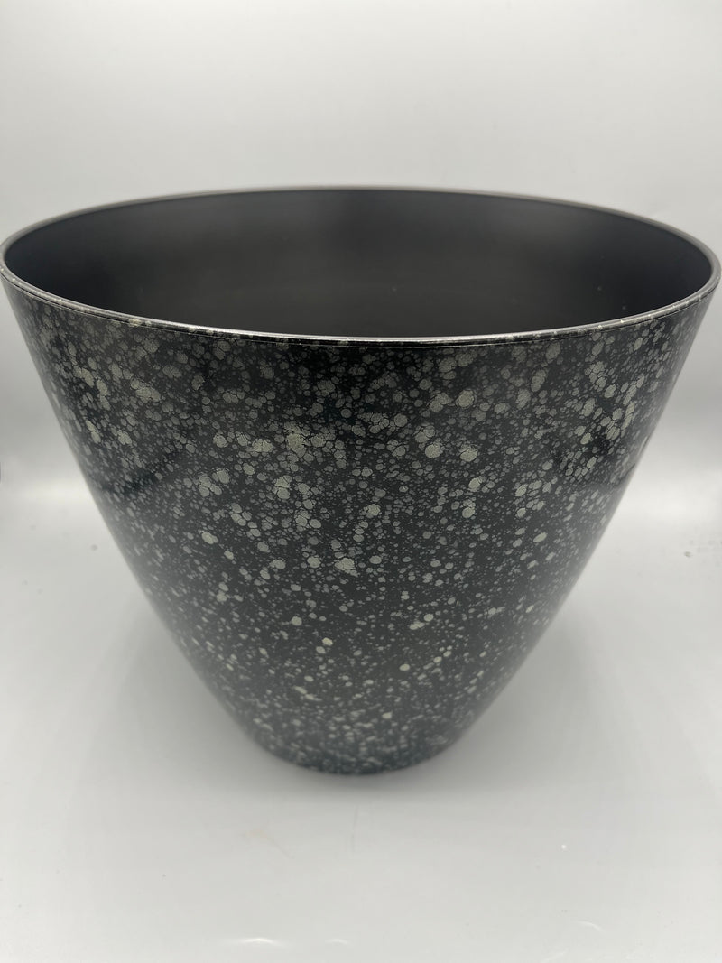 Savannah Fusion Black & Grey Planter (empty)