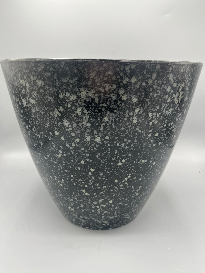 Savannah Fusion Black & Grey Planter (empty)